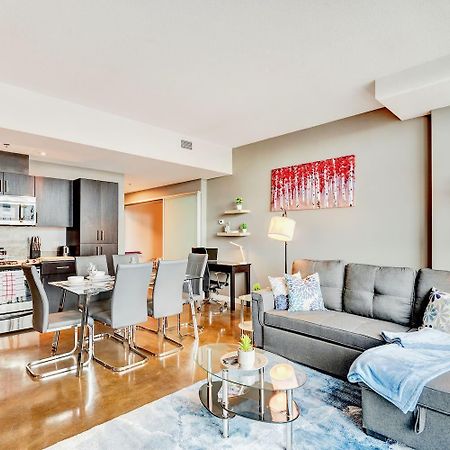 Modern 2Br Condo - King Bed - Downtown City Views คาลการี ภายนอก รูปภาพ